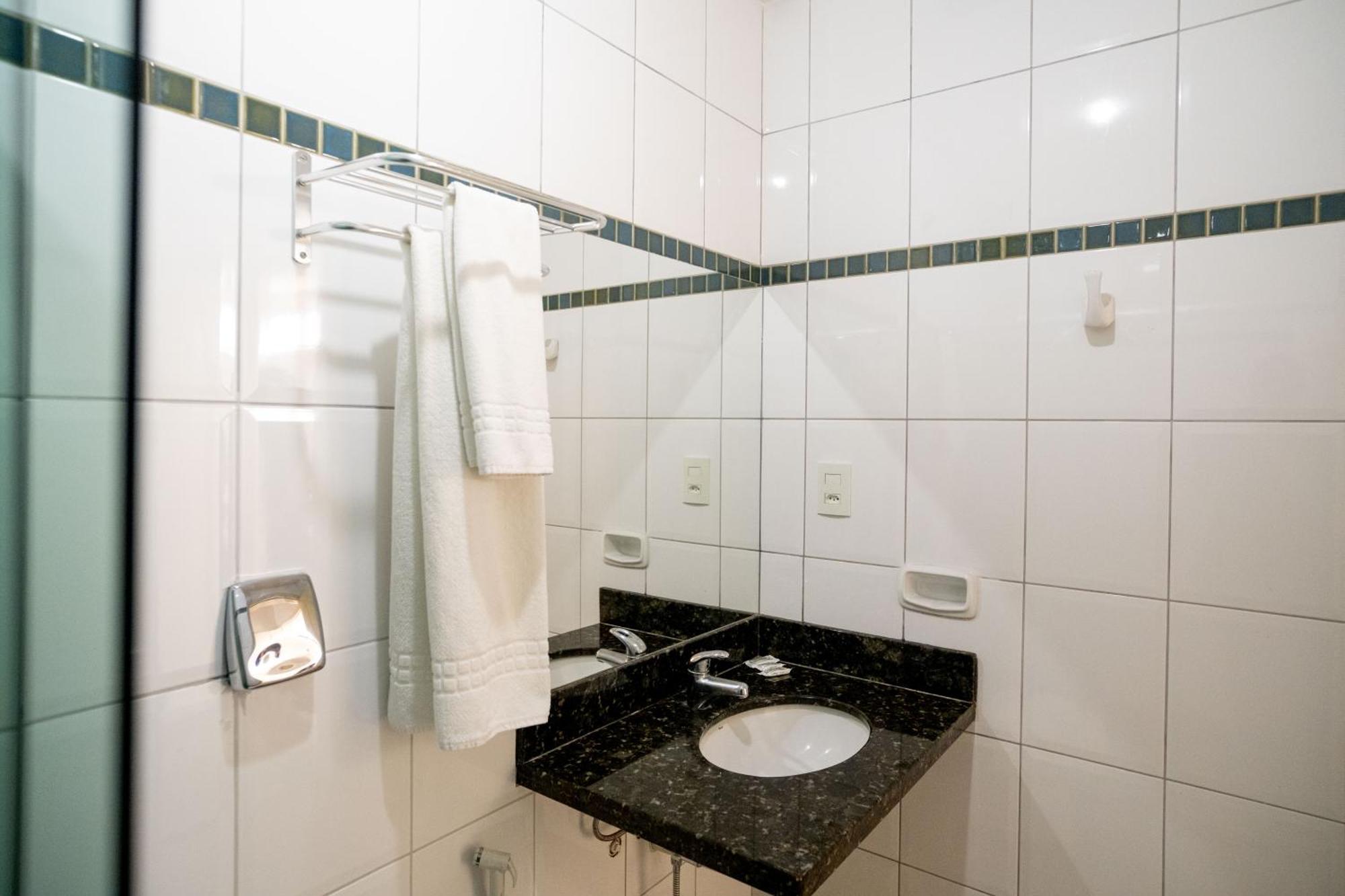 Hotel Conceição Linhares Extérieur photo