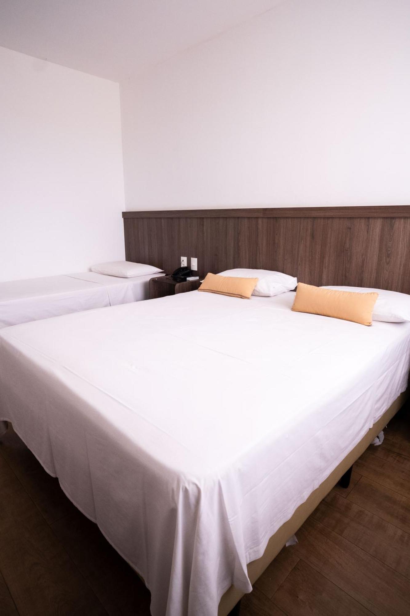 Hotel Conceição Linhares Extérieur photo